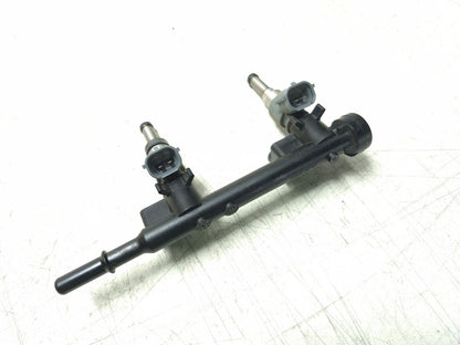 2019 Kawasaki Z400 Er400d Fuel Injector W/ Rail Assy OEM