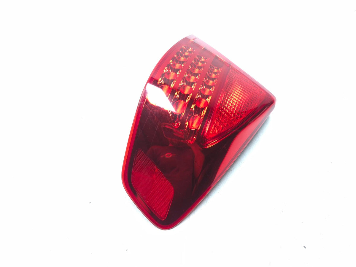 2003-2004 Infiniti G35 Rear Tail Light Left & Right OEM