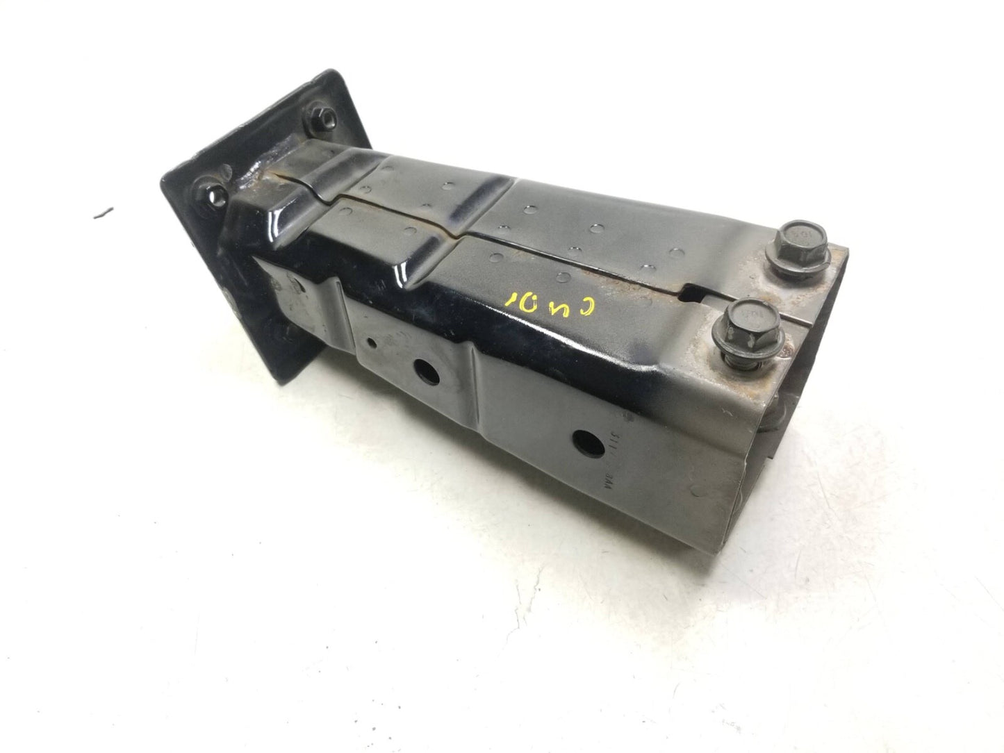 2010 - 2016 Cadillac SRX Bumper Energy Absorber Bracket Front Left & Right OEM