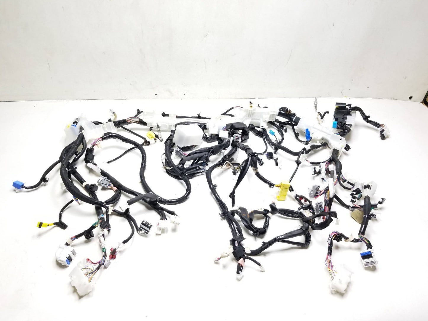 11-17 Lexus CT200h Dash Wire Harness 82141-76282 Oem✅