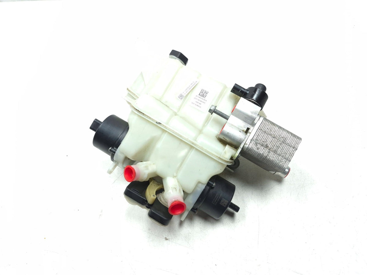 2018 Tesla Model 3 Coolant Reservoir Expansion Tank W/ Pump 1097015-00-k OEM