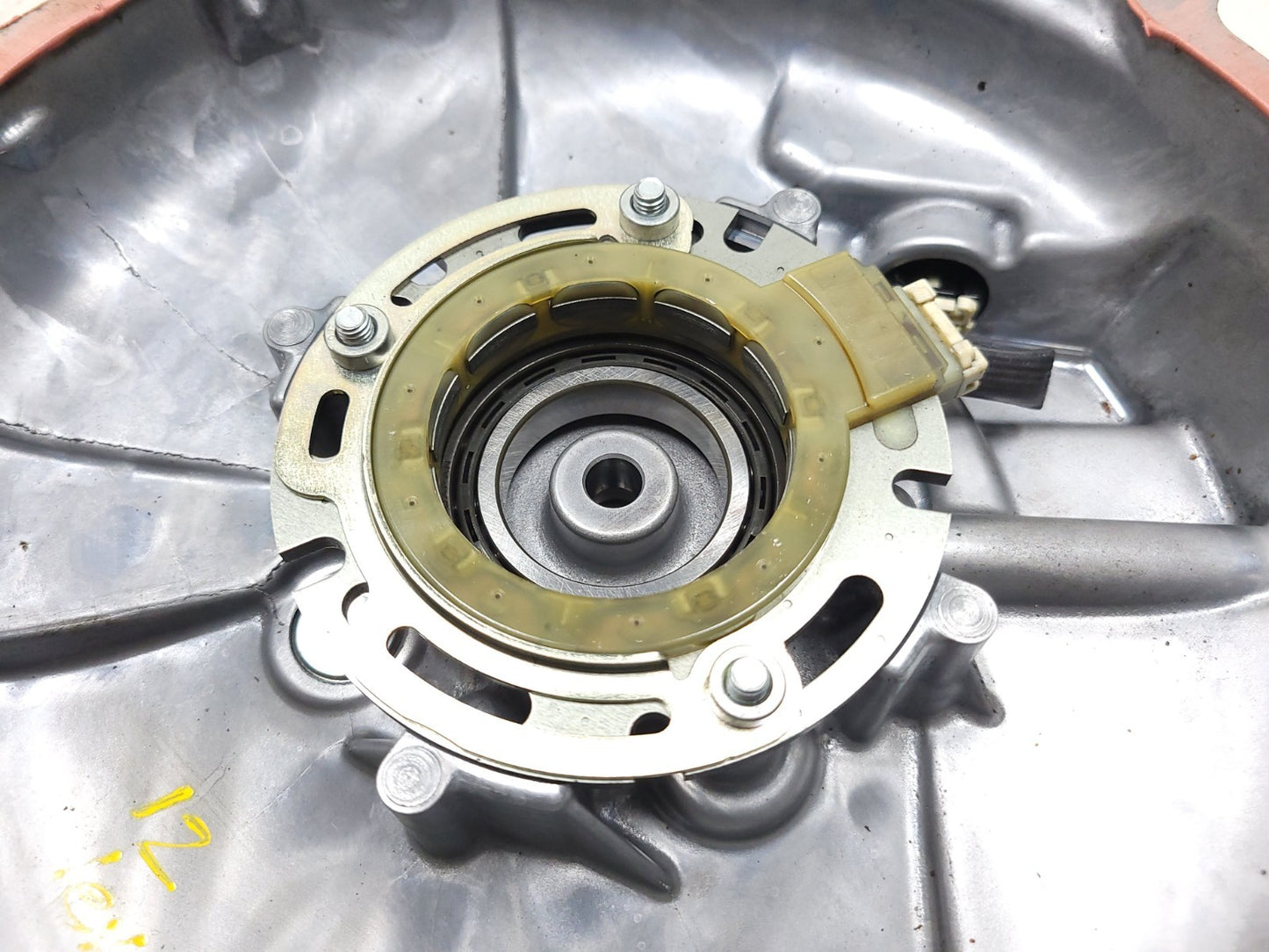 11-17 Lexus CT200h Automatic Transmission Cover Oem✅