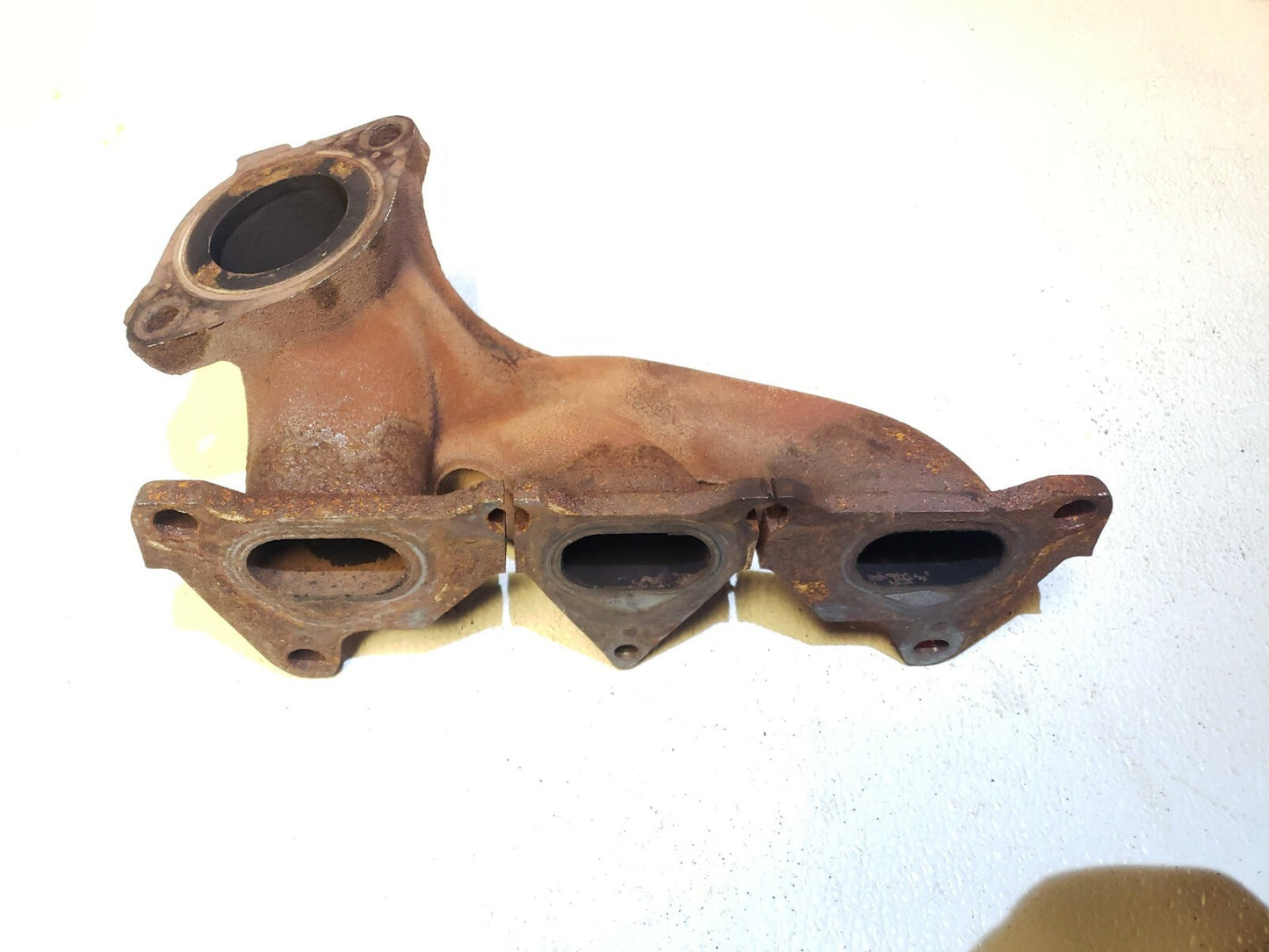 2009 Cadillac CTS Exhaust Manifold 2pcs OEM