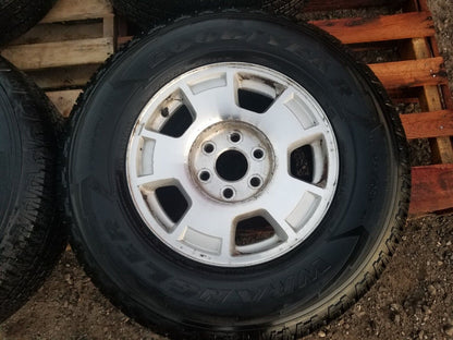 10-14 Chevrolet Suburban Wheel Goodyear Wrangler 265/70r17 11.5/32" 4pcs OEM