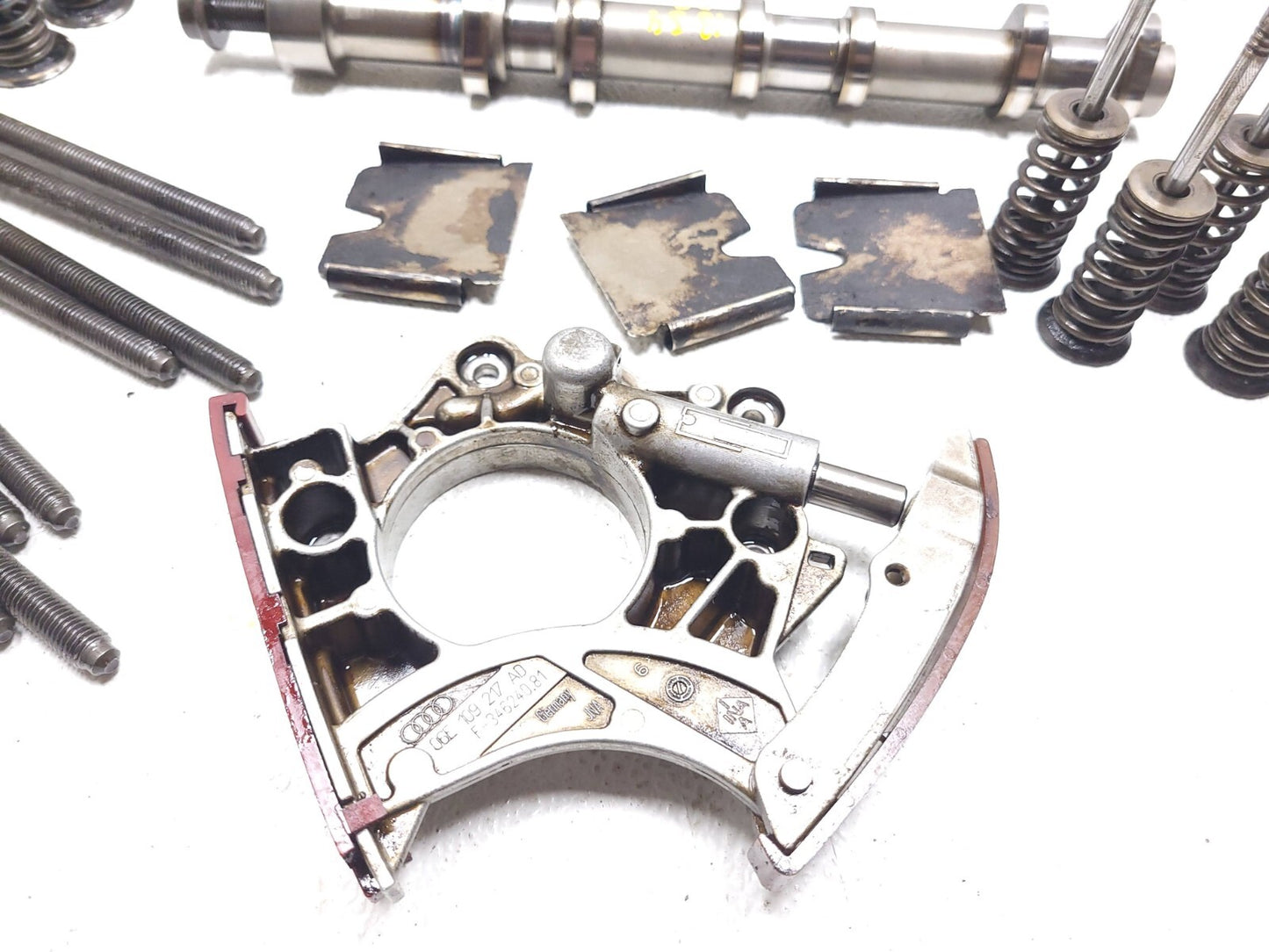 2013 Audi S4 3.0l Engine Camshaft & Valve & Chain Tensioner Left Driver Side OEM