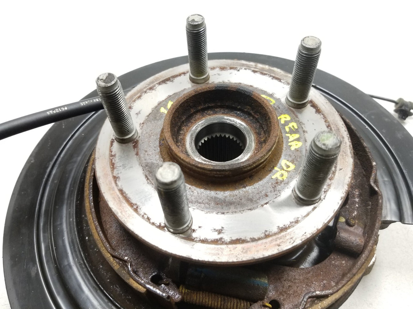 2016 Dodge Durango Rear Spindle Knuckle Wheel Hub Driver Side Left OEM