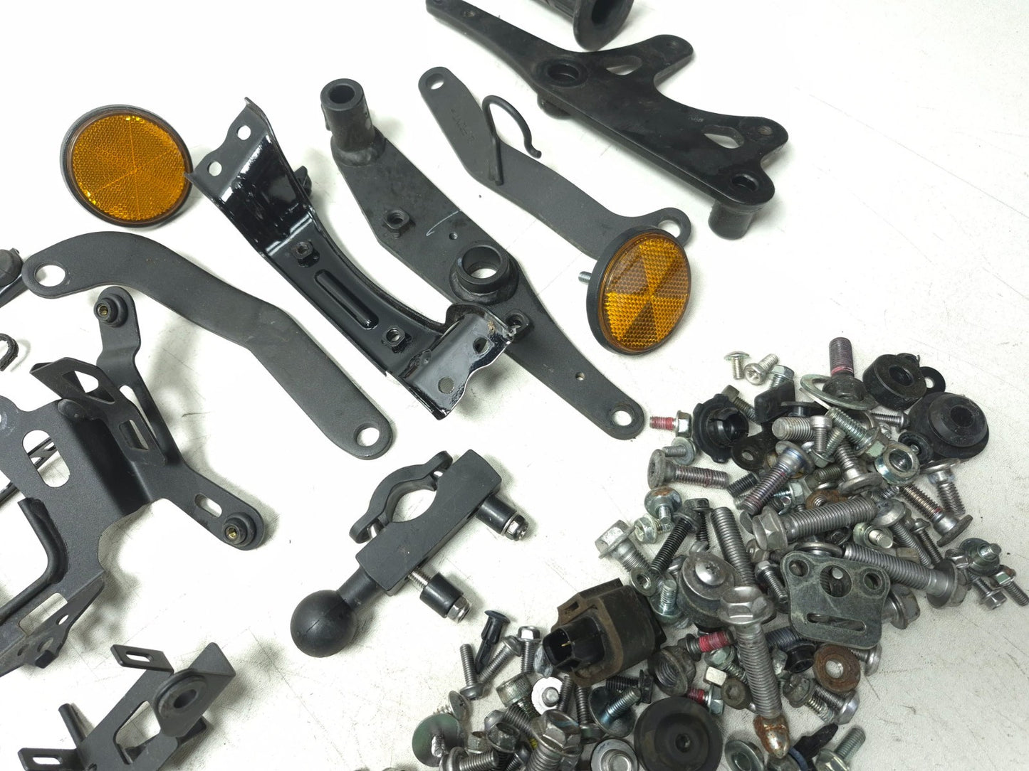2019 Kawasaki Z400 Er400d Misc Bolt & Hardware Bracket OEM