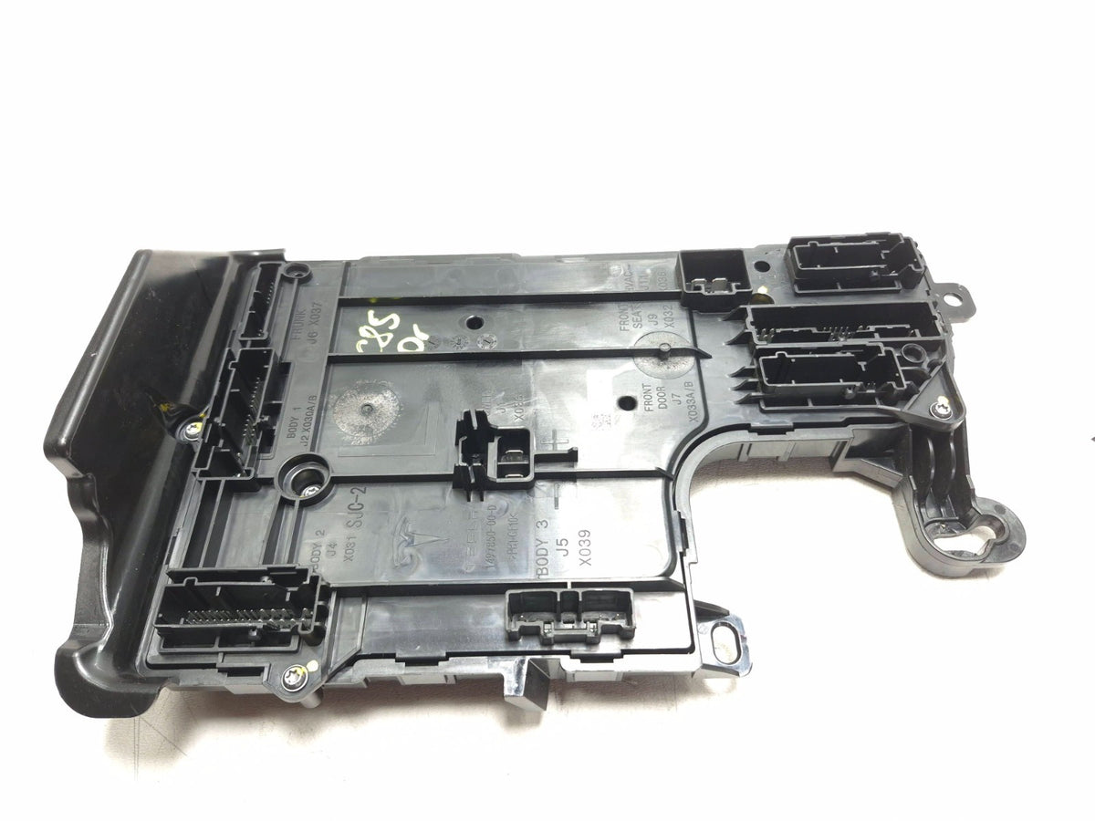 2022 Tesla Model 3 RWD Body Control Module Front Left Driver Side OEM