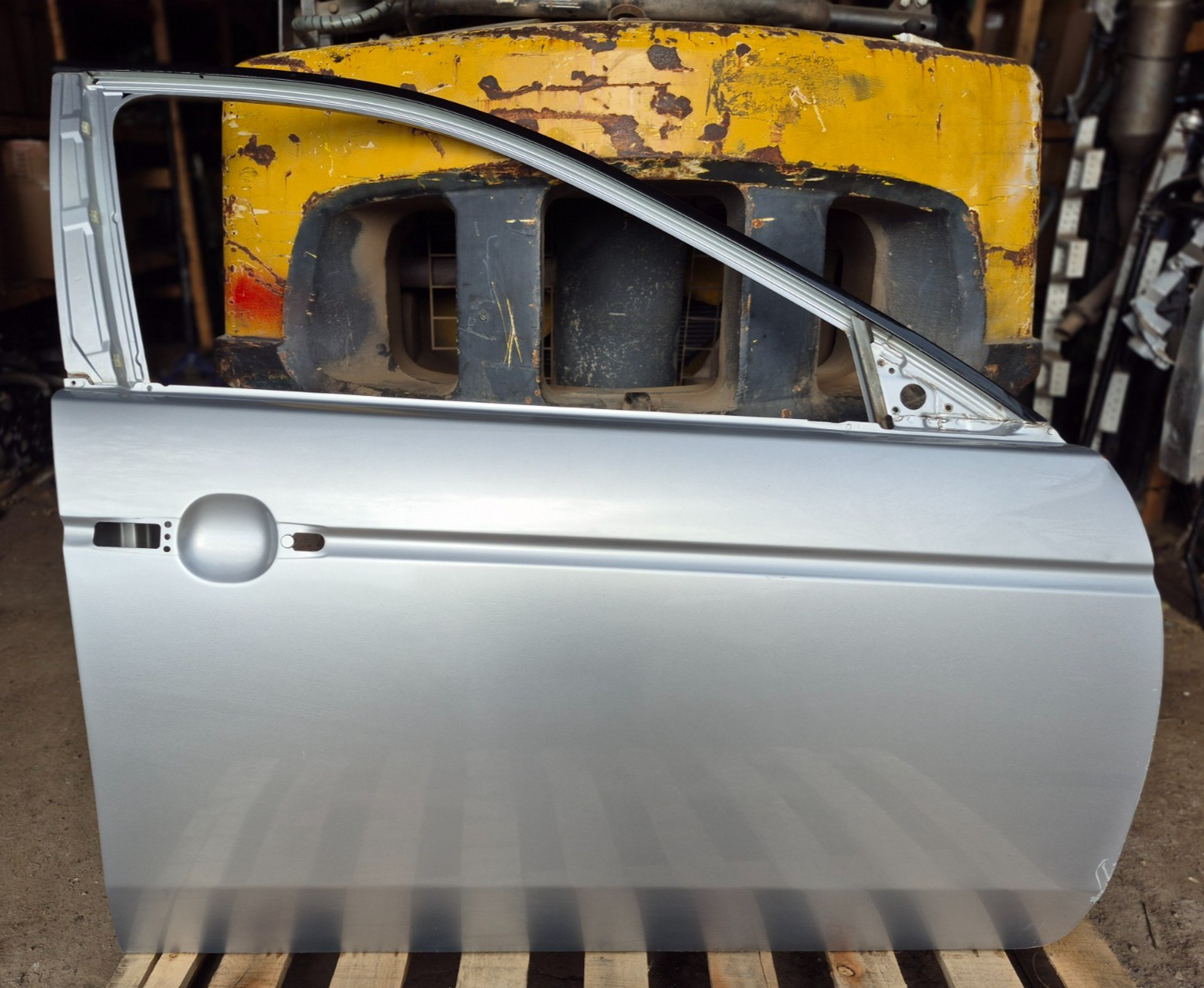 2007 Acura Tl Front Door Shell Passenger Side Right OEM