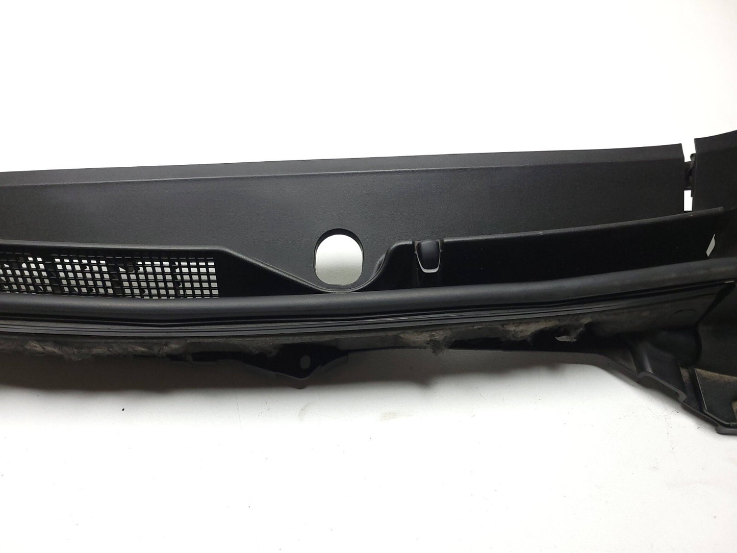 2010 - 2015 Mazda Cx-9 Front Windshield Wiper Cowl Trim OEM