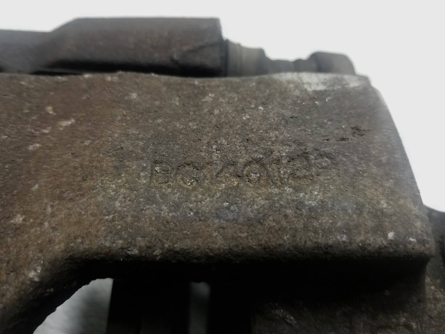 2011 Cadillac CTS Rear Brake Caliper 2pcs OEM