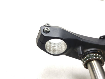 2012 Kawasaki Versys Le650c Front Fork Clamp Lower Triple Tree OEM