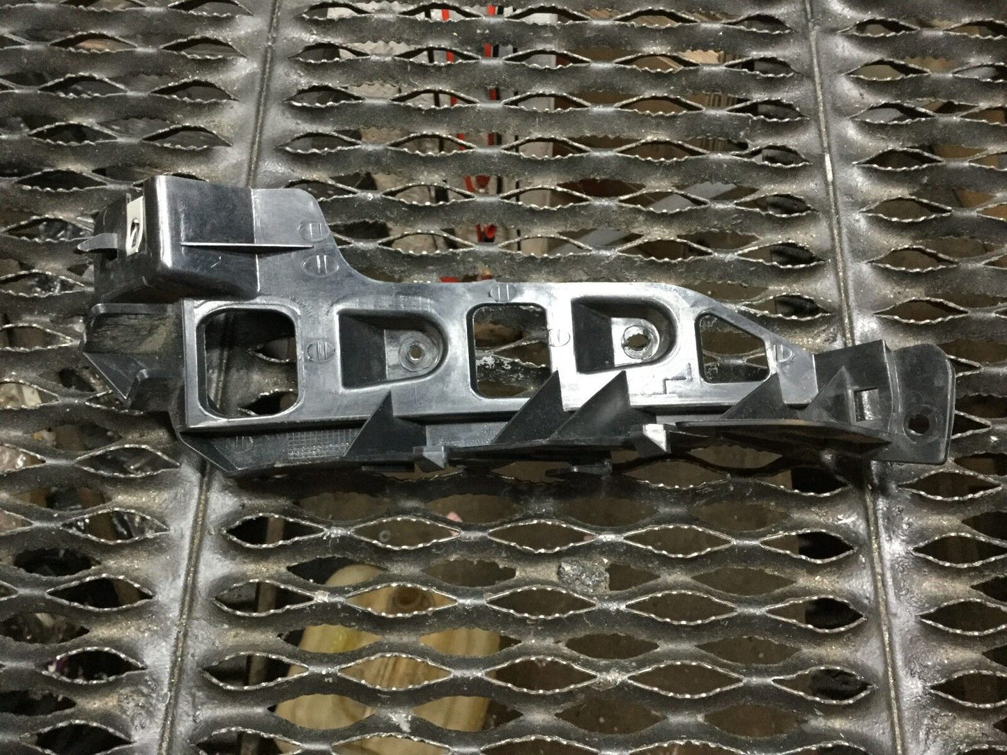 15 16 17 Chrysler 200 Bumper Face Bar Bracket Rear Left Driver Side OEM