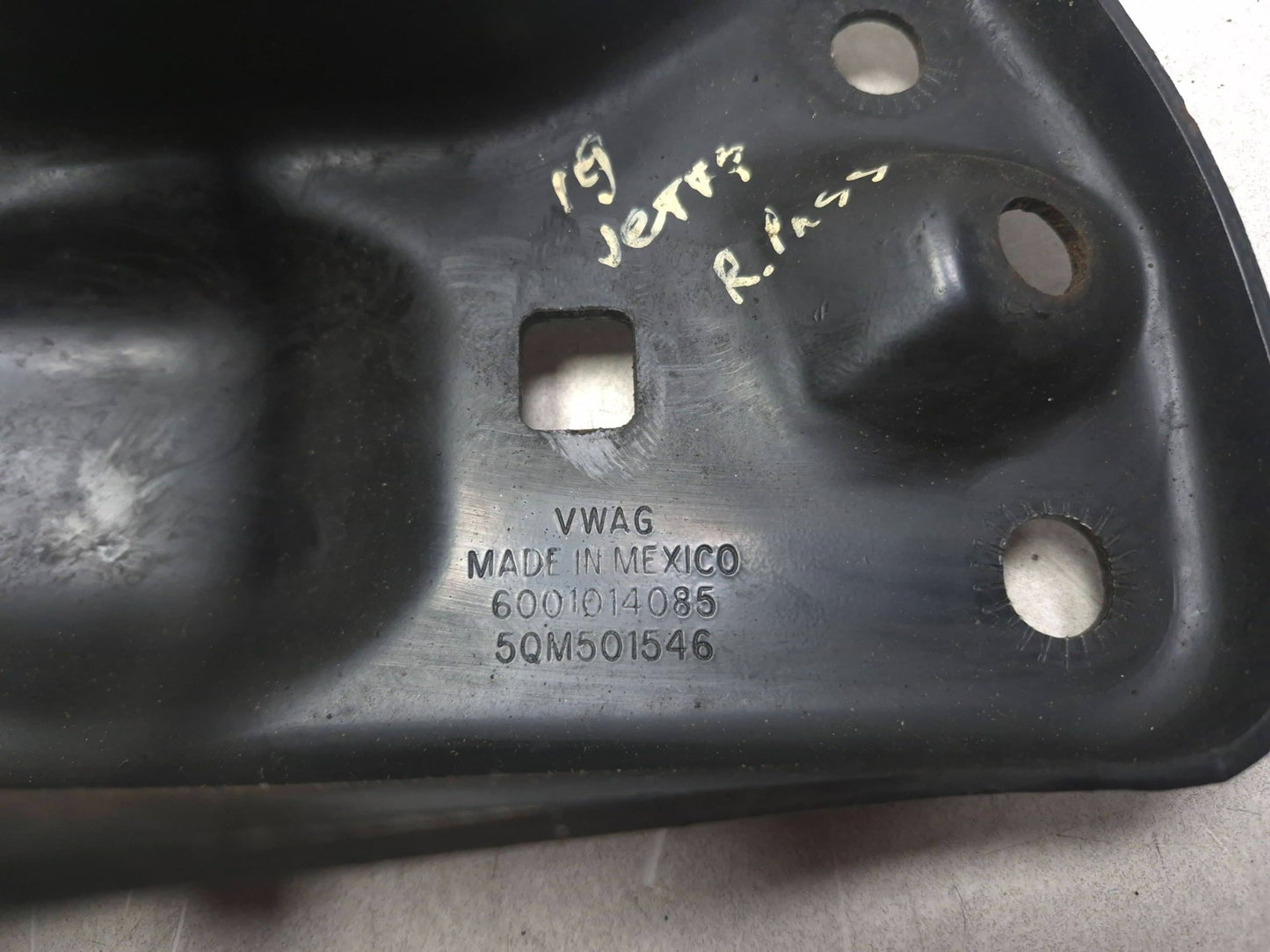 2019 VW Jetta Rear Trailing Control Arm Cover Bracket Left & Right OEM