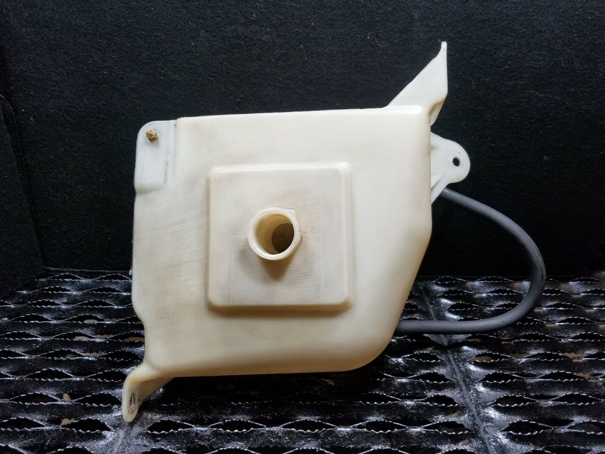 06 07 08 09 10 Jeep Grand Cherokee 5.7l Engine Coolant Recovery Tank OEM