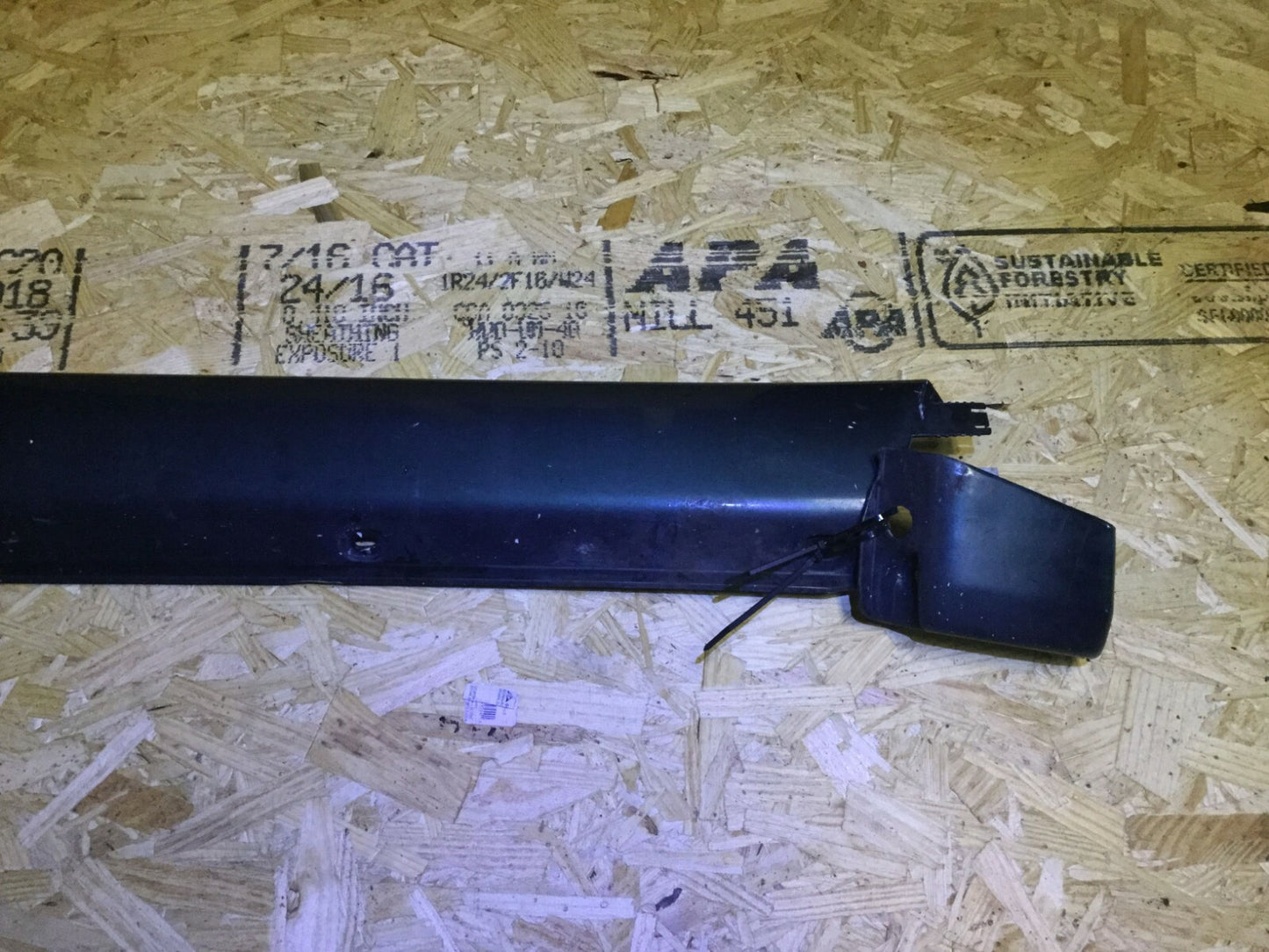 2001 Mercedes Benz W163 Ml320 Skirt Rocker Panel Molding Passenger Side OEM
