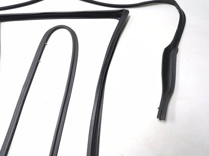 2011 BMW 535i F10 Rear Door Window Belt &weatherstrip Seal Passenger Side Rh OEM