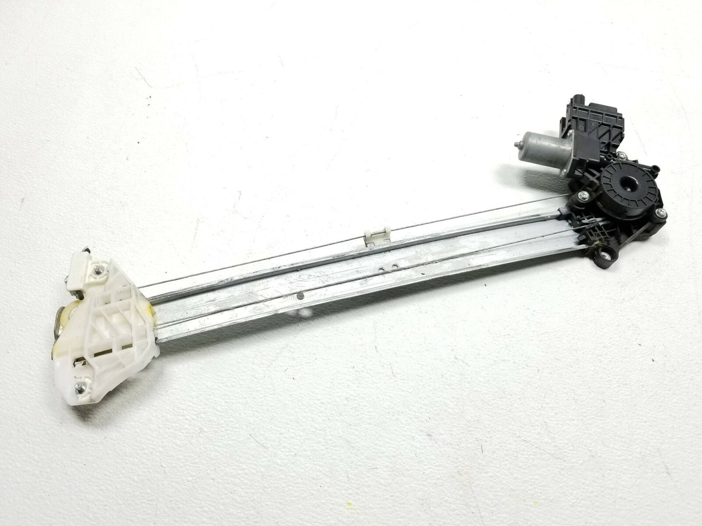 2017 Subaru Impreza Sport Front Door Window Regulator Motor Passenger Side OEM