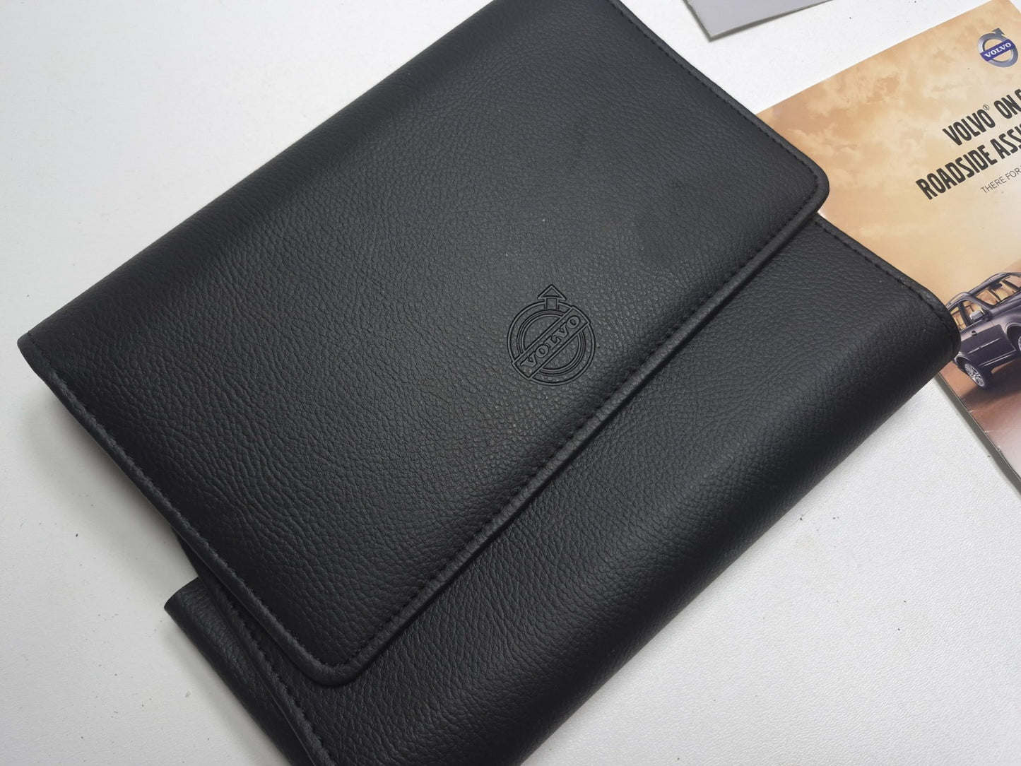 2013 Volvo S60 Owner Manual Documentation Kit W/ Leather Holder OEM