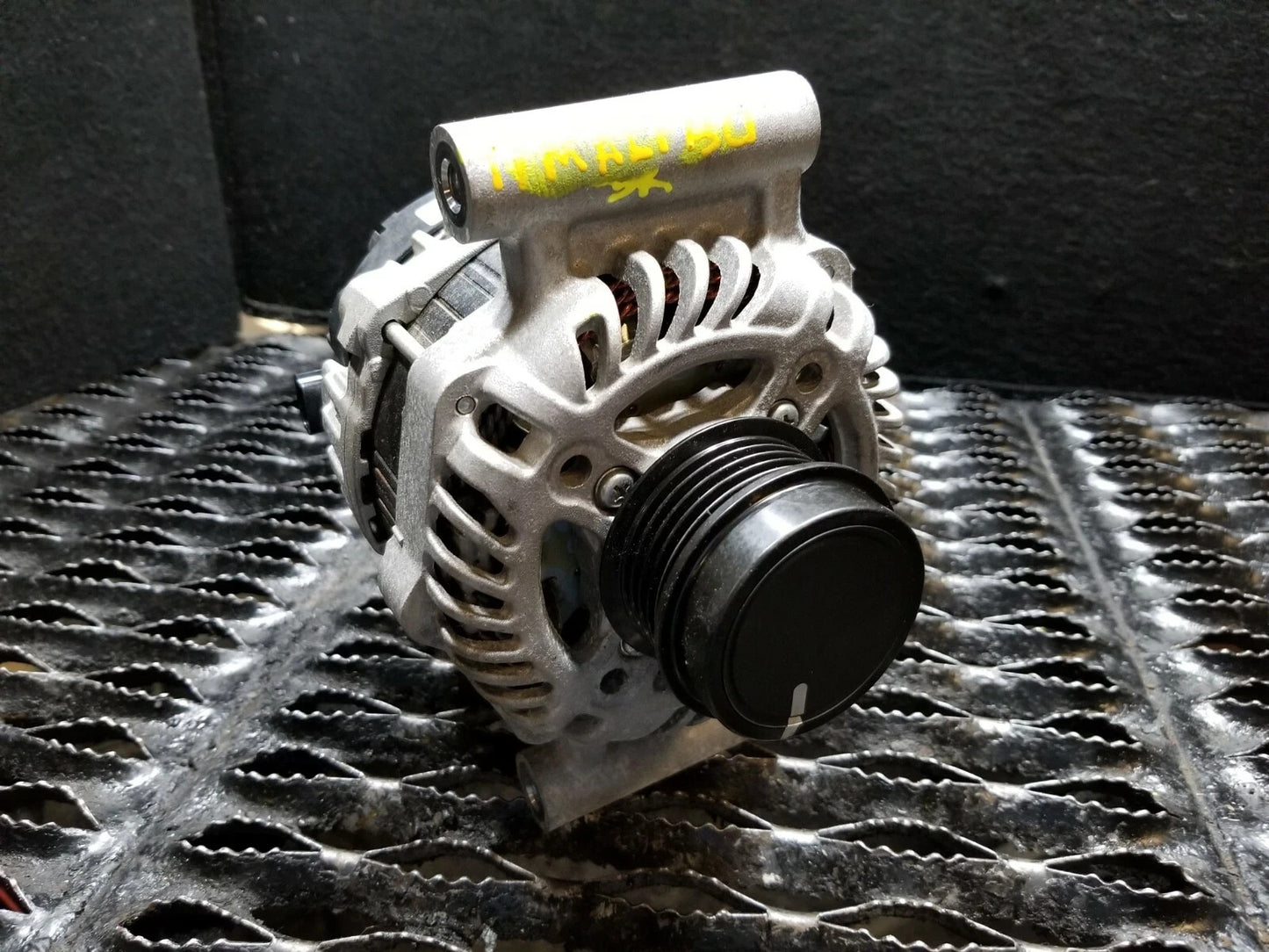 2017 Chevrolet Malibu Alternator OEM