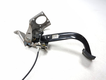 2014 Hyundai Accent Foot Brake Pedal Assembly OEM 32800-1r300