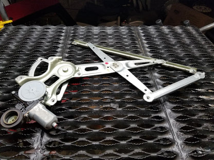 04 05 06 07 08 09 Prius Rear Left Driver Side Window Regulator W/ Motor Oem.