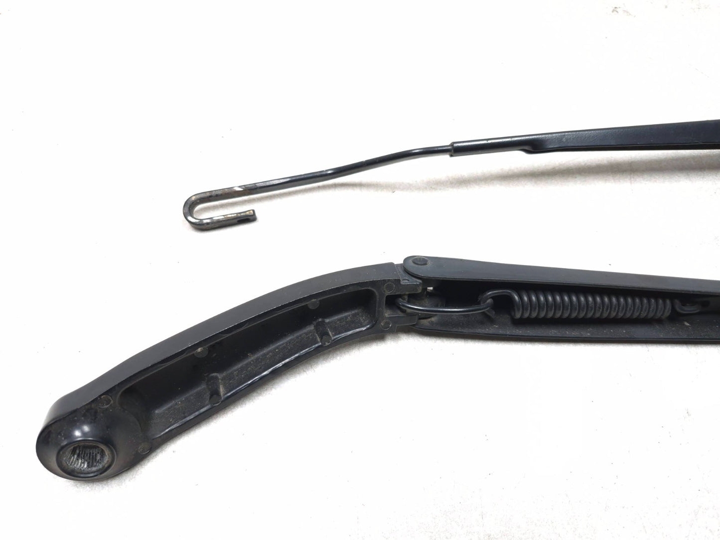 2013 Dodge Grand Caravan Windshield Wiper Arm Pair Oem✅