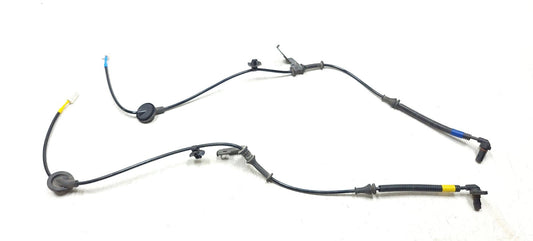 12-17 Hyundai Accent Rear ABS Speed Sensor Pair OEM 95680-1r100