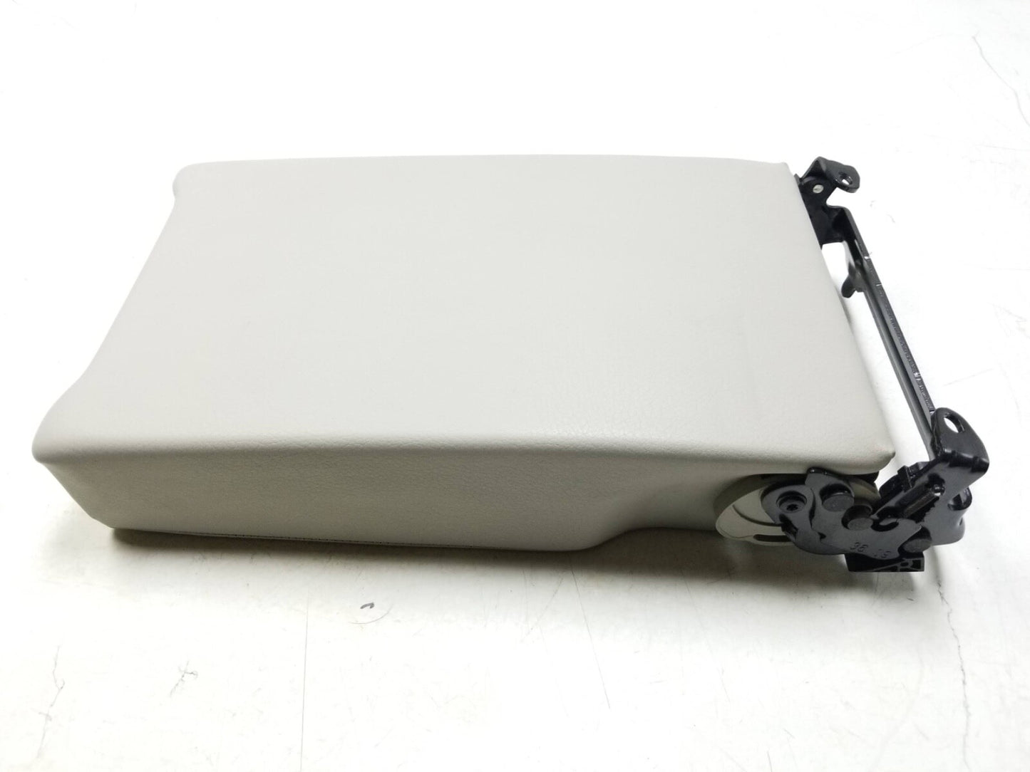 2009 - 2017 Audi Q5 Rear Armrest / Cup Holder OEM