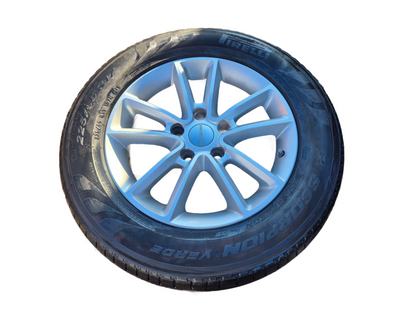 2013 Dodge Grand Caravan Sxt Wheel Rim W/ Tire Michelin 225/65 R17 6.5/32 OEM