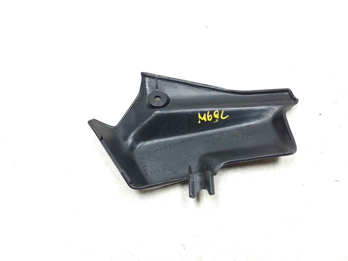 2002 Honda Magna Vf 750c Right & Left Frame Cover Pair OEM