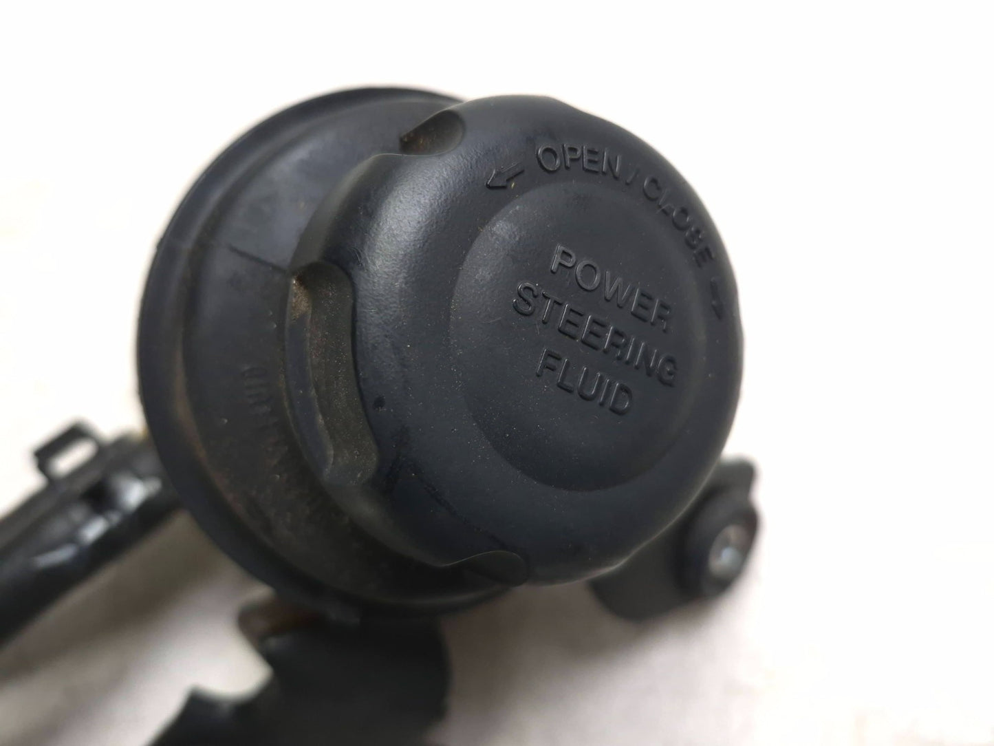 2013 Hyundai Genesis Coupe Power Steering Fluid Reservoir Tank OEM