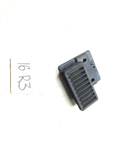 2015 - 2018 Yamaha Yzf-r3 Yzfr3 Voltage Regulator Rectifier Mount Bracket  OEM