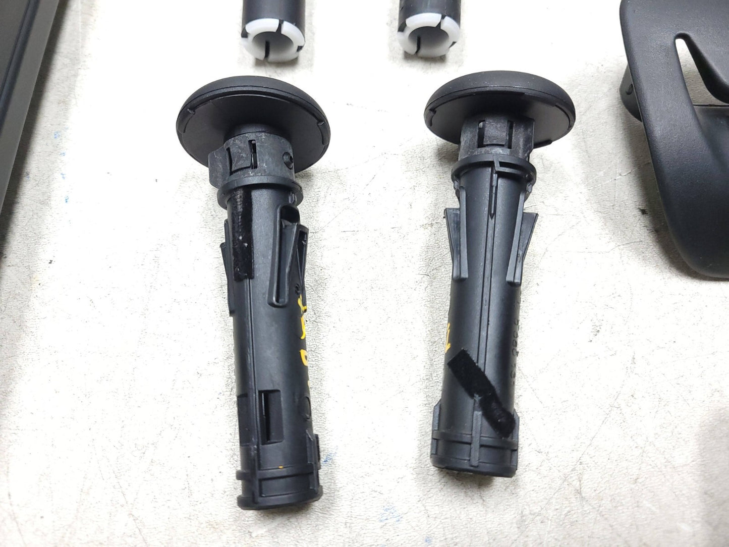 2007 - 2013 BMW X5 E70 Rear Seat Center Trim & Headrest Guide Sleeve OEM