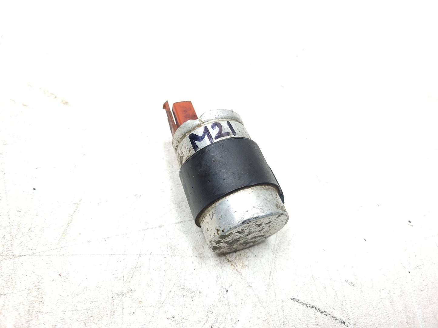 1984 - 1987 Honda Gl1200 Goldwing Relay Fr-3116 2pcs OEM