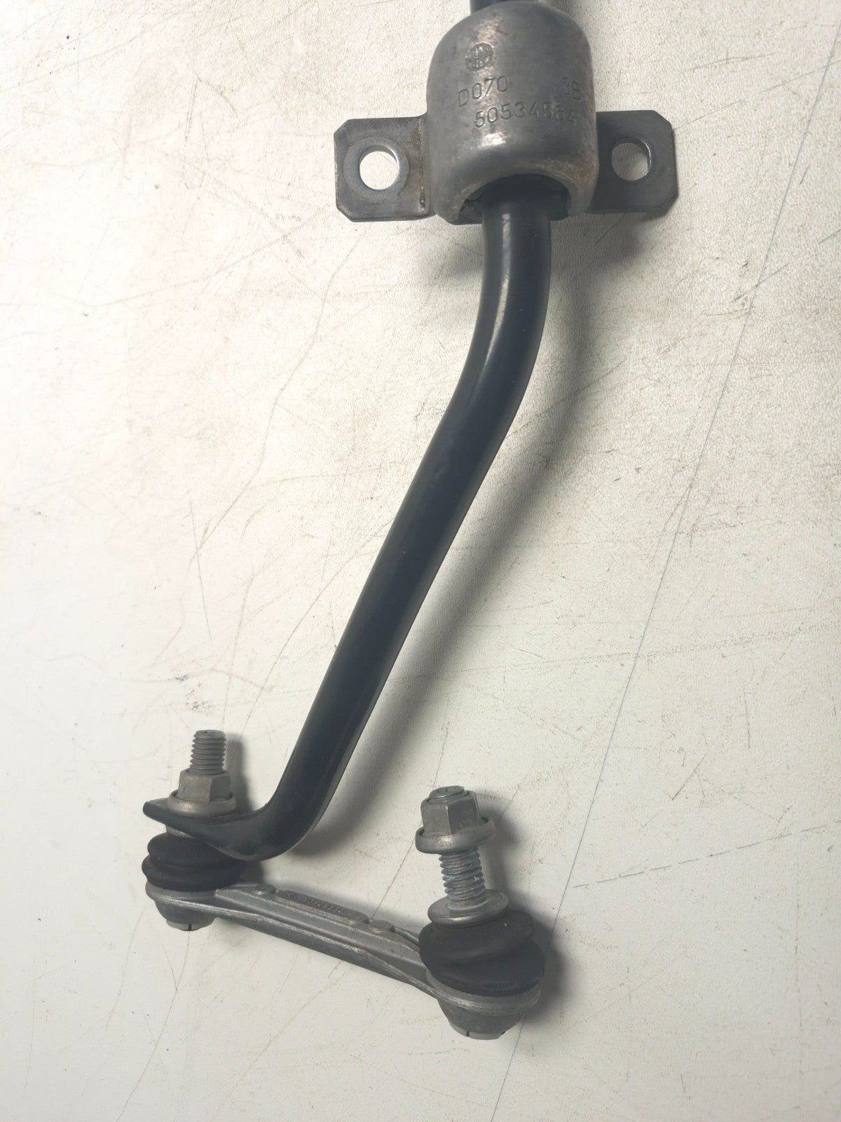 2024 Alfa Romeo Stelvio Rear Stabilizer Links & Bushing OEM