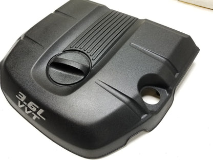 2012 Jeep Grand Cherokee V6 3.6l Engine Cover OEM