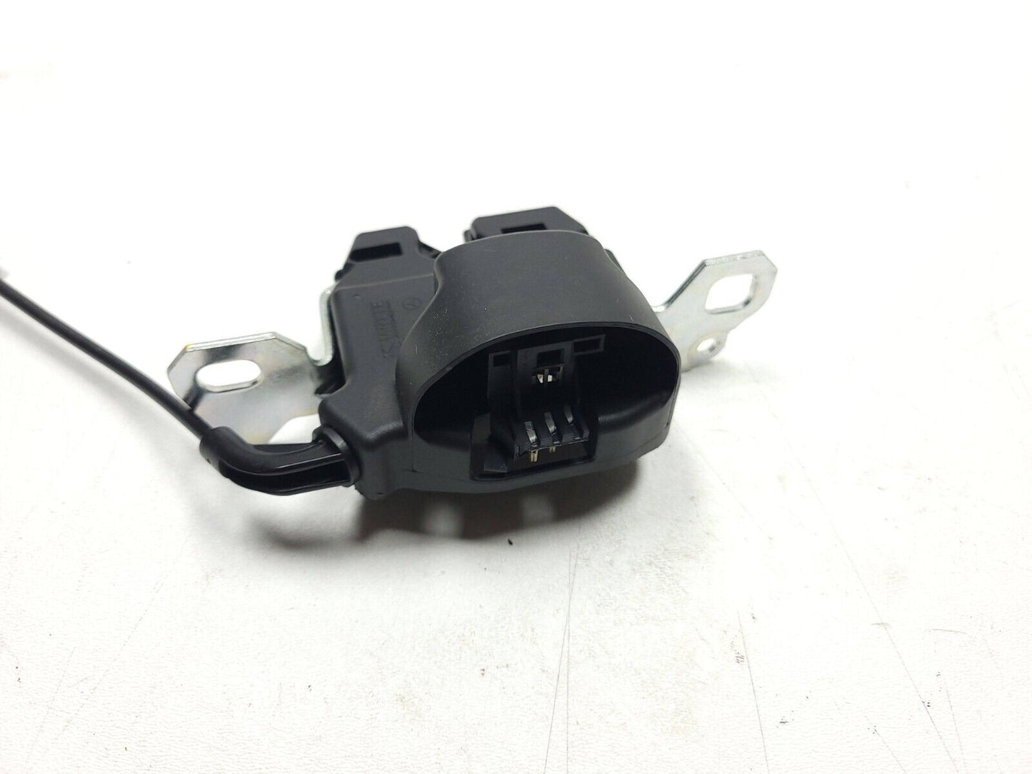 2015 - 2020 Mercedes C300 Rear Seat Right Side Release Lock Latch & Cable OEM