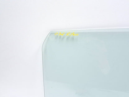 2015 Nissan Juke Door Window Glass Rear Passenger Side Right OEM