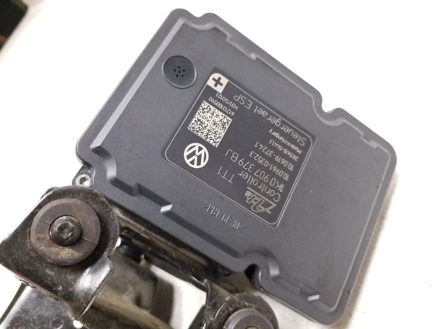 2012 - 2014 VW Golf GTI ABS Anti Lock Brake Pump OEM