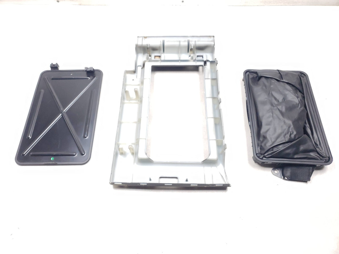 2007 Range Rover Rear Seat Center Armrest Ski Bag Storage 3 Pcs OEM