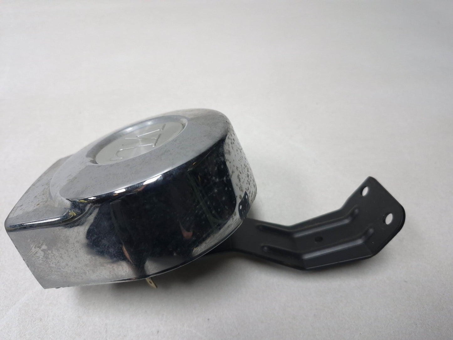 1999 Suzuki Intruder 1500 Horn Signal OEM