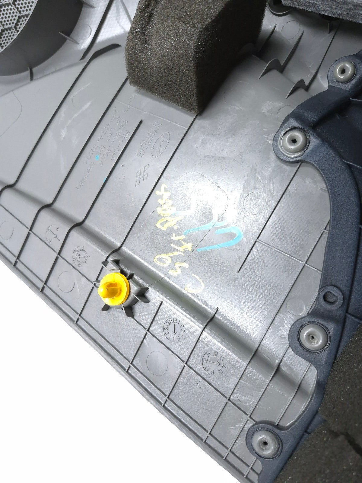 2014 Hyundai Accent Front Right Door Panel Trim OEM