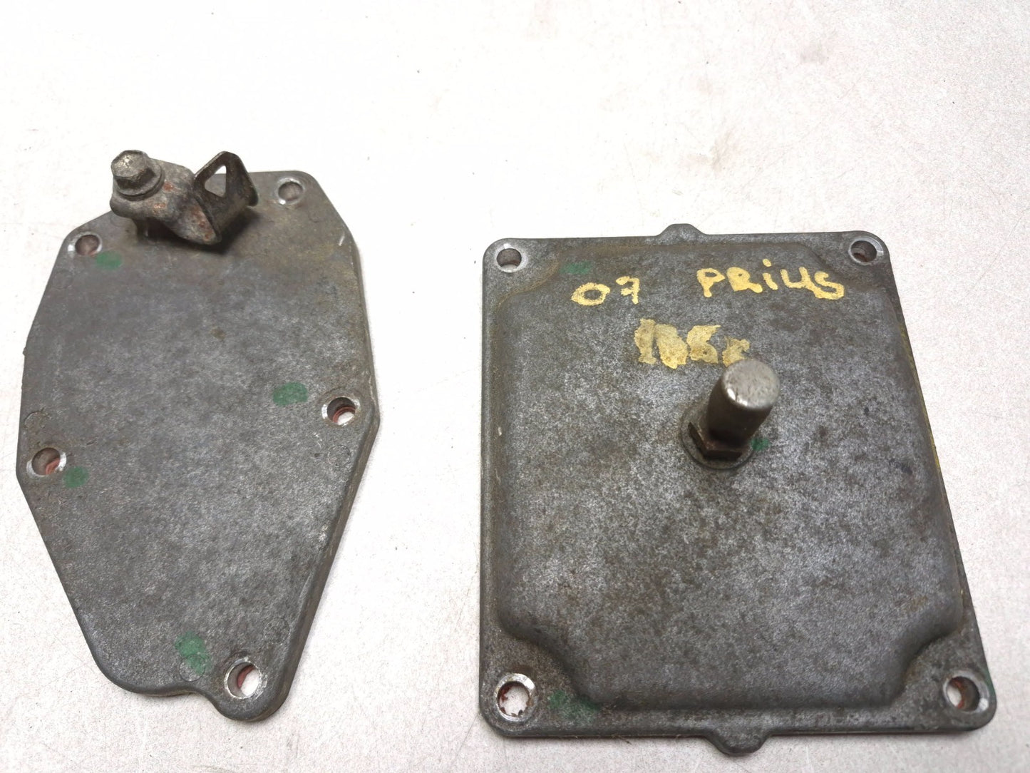 2004 Toyota Prius Transmission Cover Cap & Lid 4pcs OEM