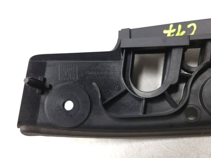 13-18 BMW 330xi F30 Front Seal Bracket Passenger Side 8621100 OEM ✅