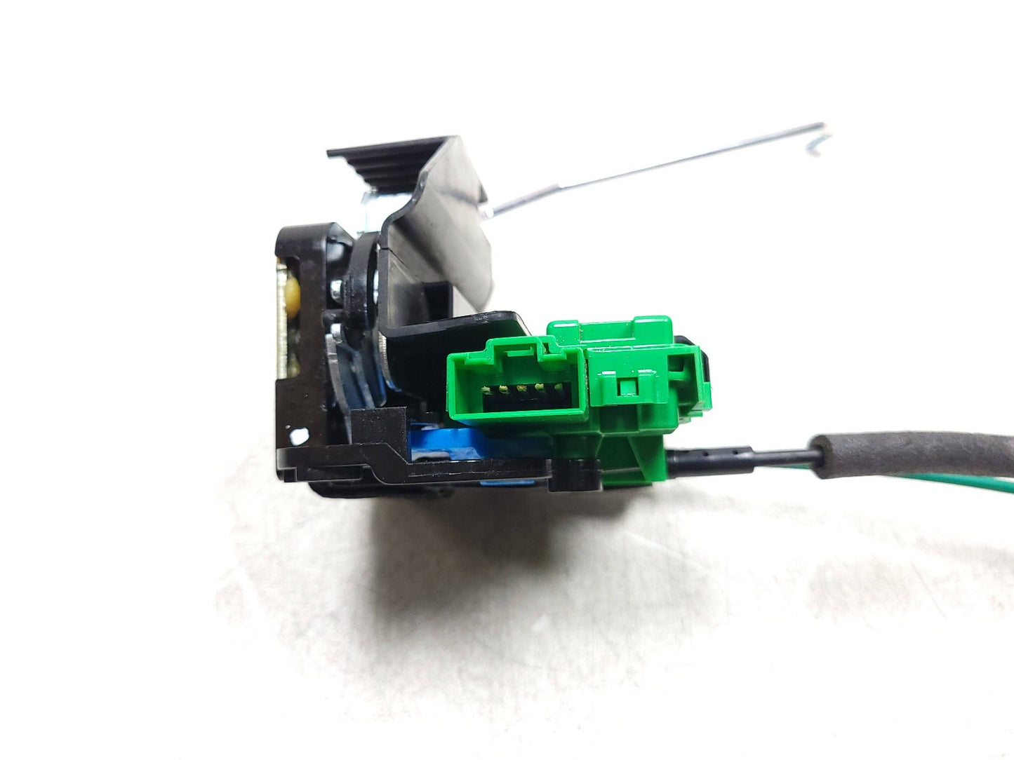 2012-2017 Hyundai Accent Sedan Door Lock Actuator Front Passenger Side Right OEM