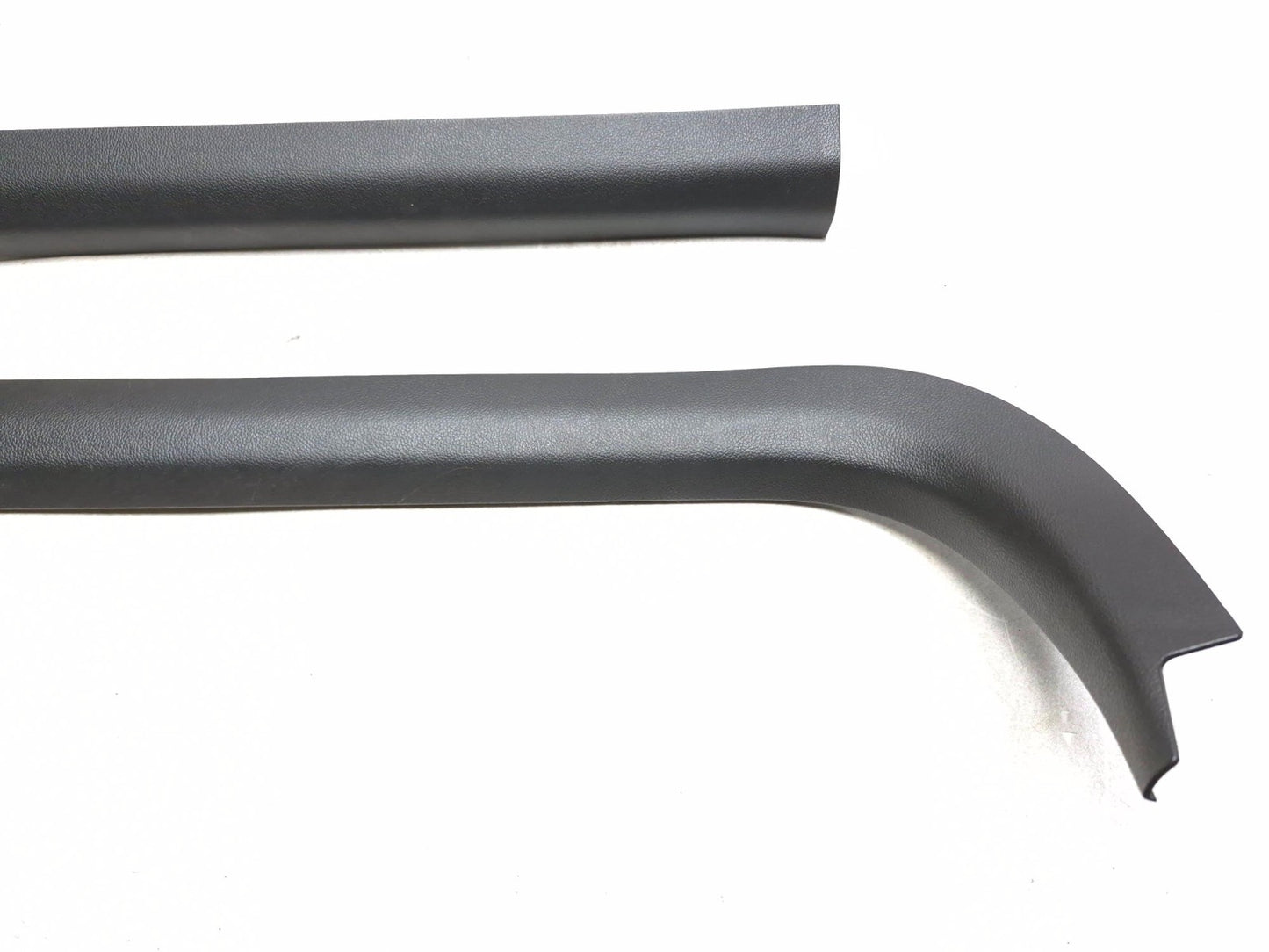 2017 Cadillac Ats Front Left & Right Side Door Sill Plate Molding Pair OEM