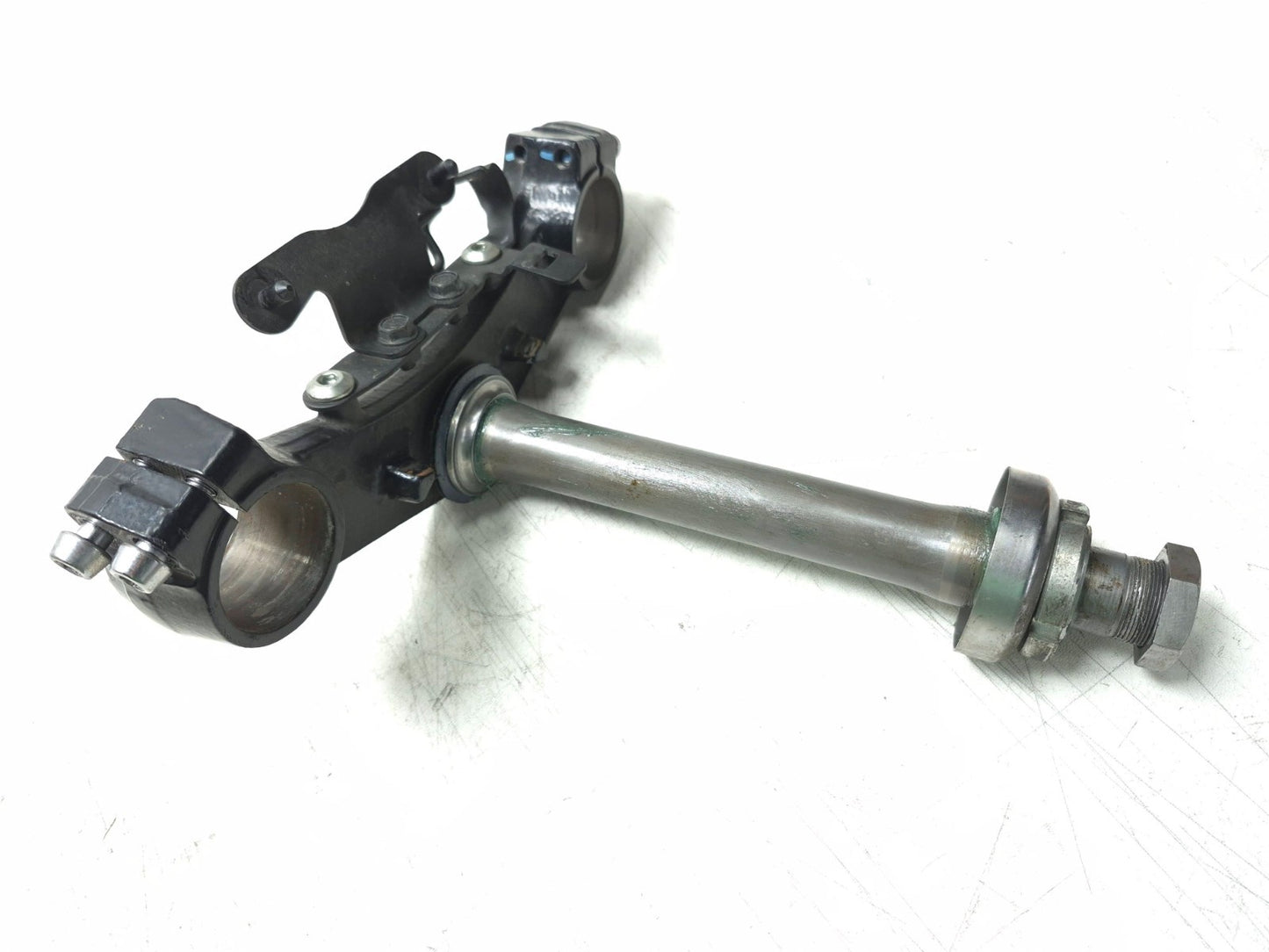 2019 Kawasaki Z400 Er400d Front Fork Lower Triple Tree OEM