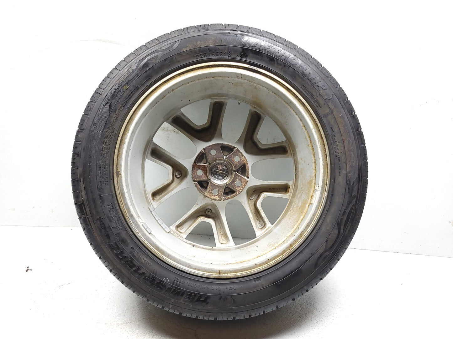 2012 Nissan Rogue Wheel Rim W/ Tire 225/55r18 10/32" OEM