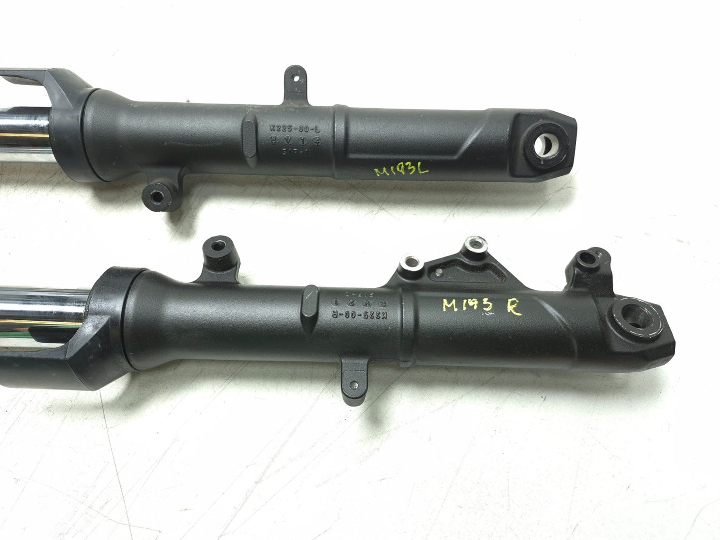 2019 Kawasaki Z400 Er400d Front Fork Shock Left & Right Pair OEM